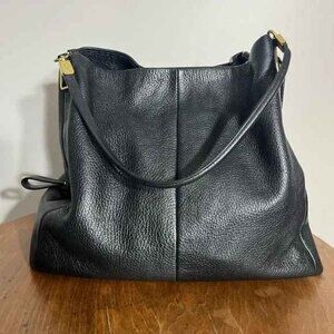 Vintage Coach Black Leather Shoulder Bag